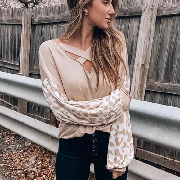 🔹New🔹Billow Sleeve Cross Front Top - Picture 4 of 7